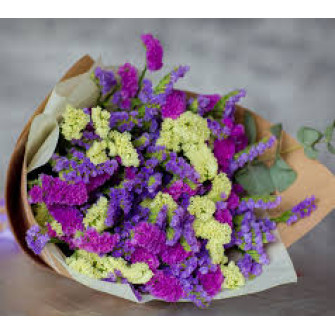 Букет из фиолетовой статицы