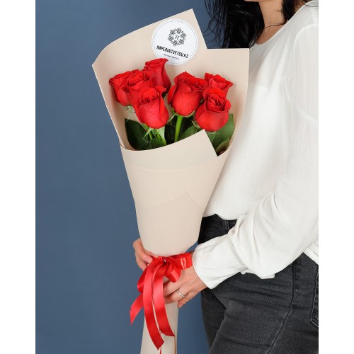 Купить на заказ Букет из 7 роз с доставкой в Темиртау